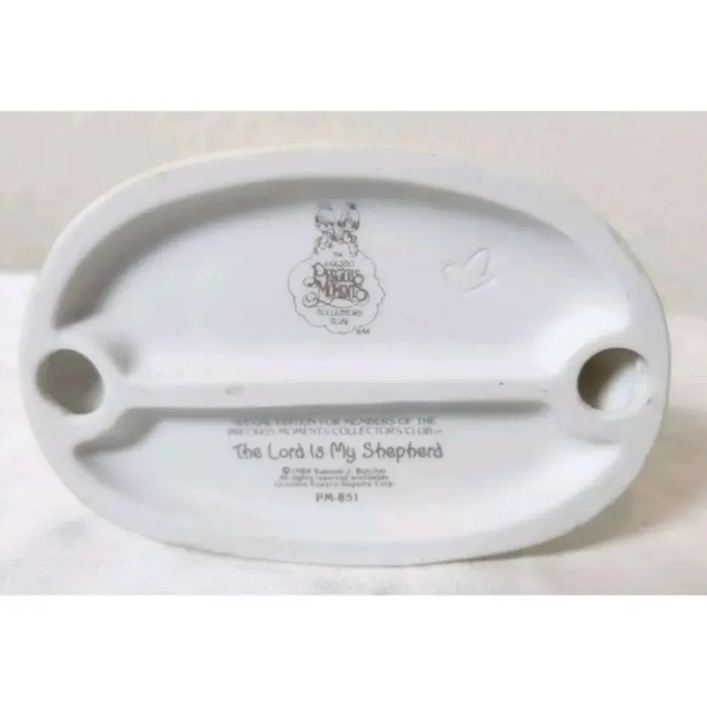 Precious Moments 1984 Members Only Figurine The Lord Is My Shepherd PM-851 Dove